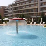 Grand Kamelia Daire *